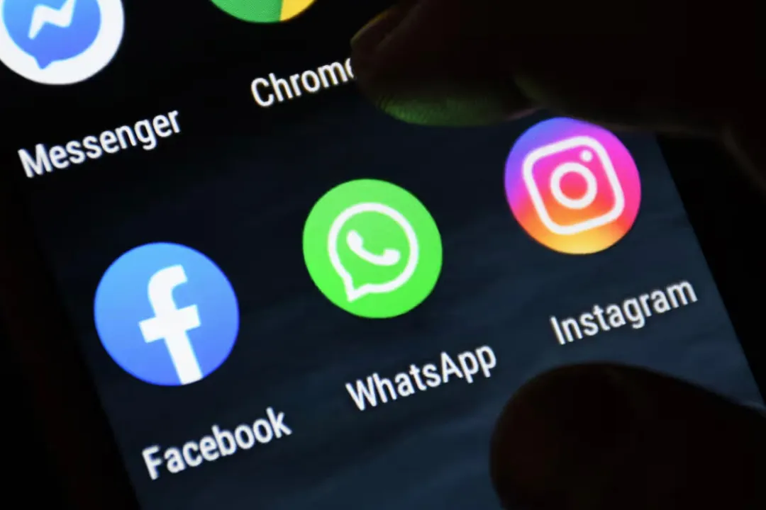 How to Create a WhatsApp Broadcast List